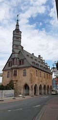 Das historische Rathaus von Korbach. Es wurde im 18. Jahrhundert erbaut. Die Grundmauern stammen noch aus dem 14. Jahrhundert.